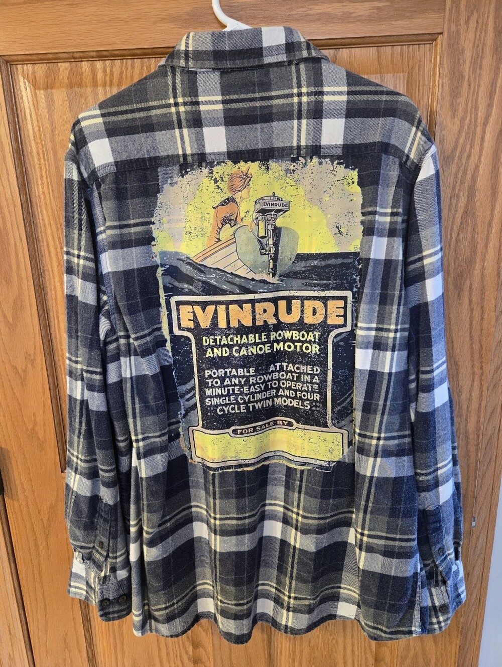 Angry Minnow - 'EVINRUDE - Flannel - Size XL
